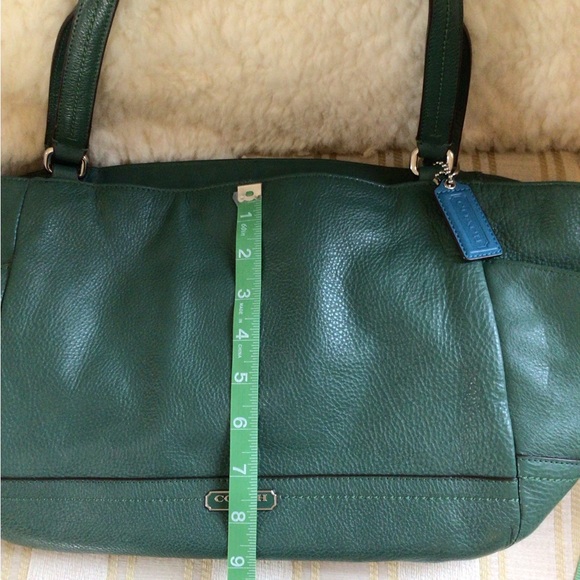Ladies teal Coach leather handbag. - Picture 7 of 10
